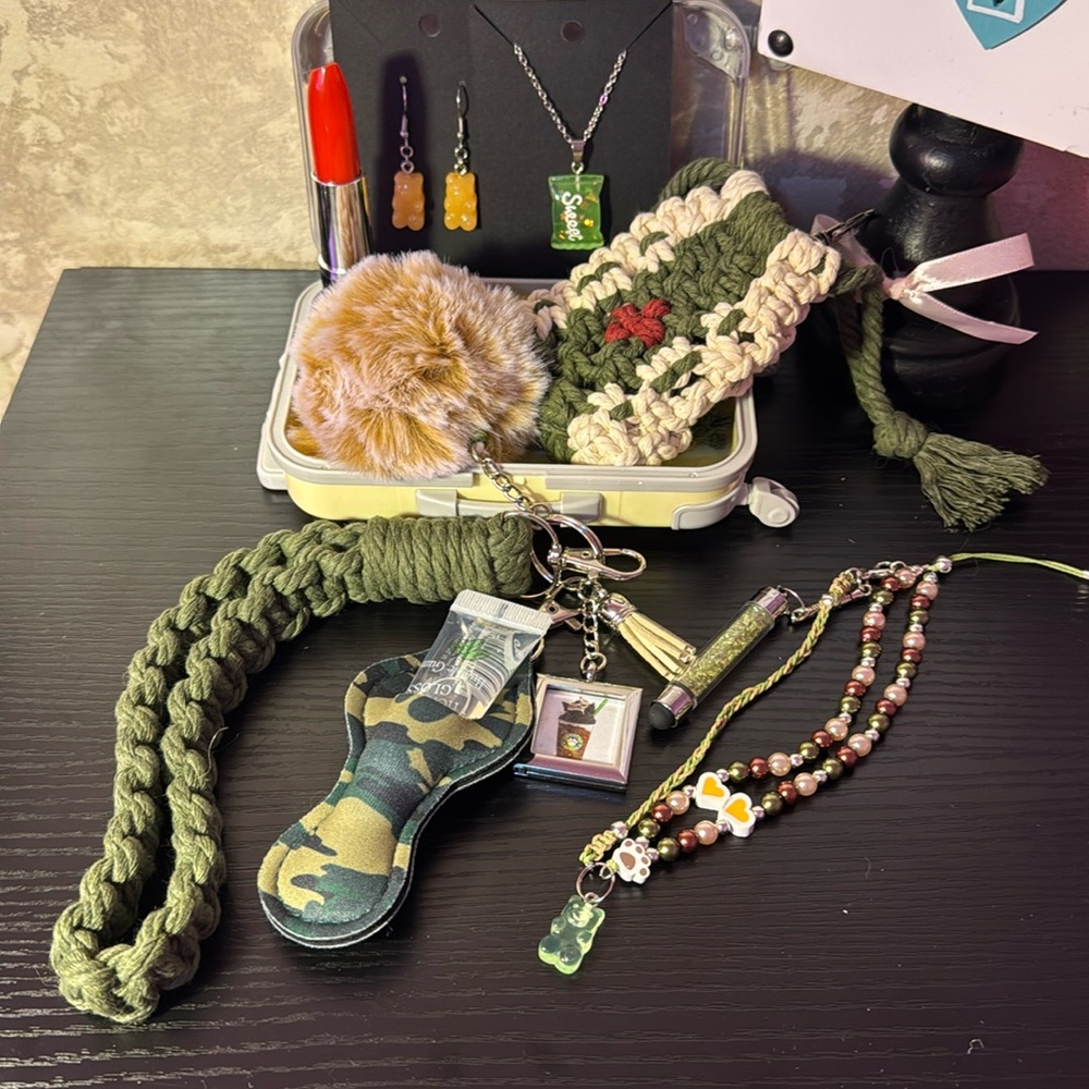 Keychain/Accessory Gift Set